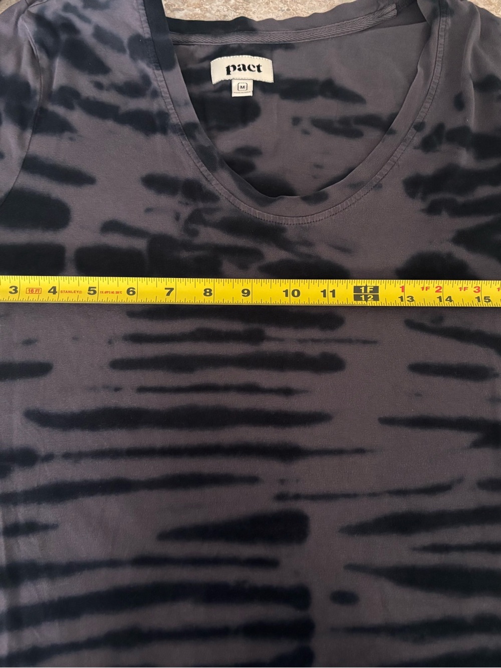 EUC Pact Organic Cotton Long Sleeved Shirt Sz M Tie Dye Purple Navy Blue/Black - Picture 5 of 7